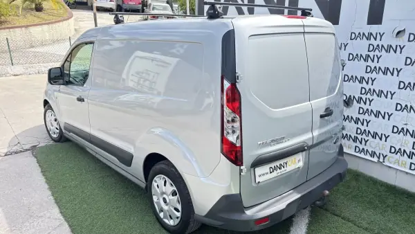Ford Transit Connect 2018 - 15900 EUR, 115000 km - AUTO.MOTO.pt - 115000km - foto 3 de 8