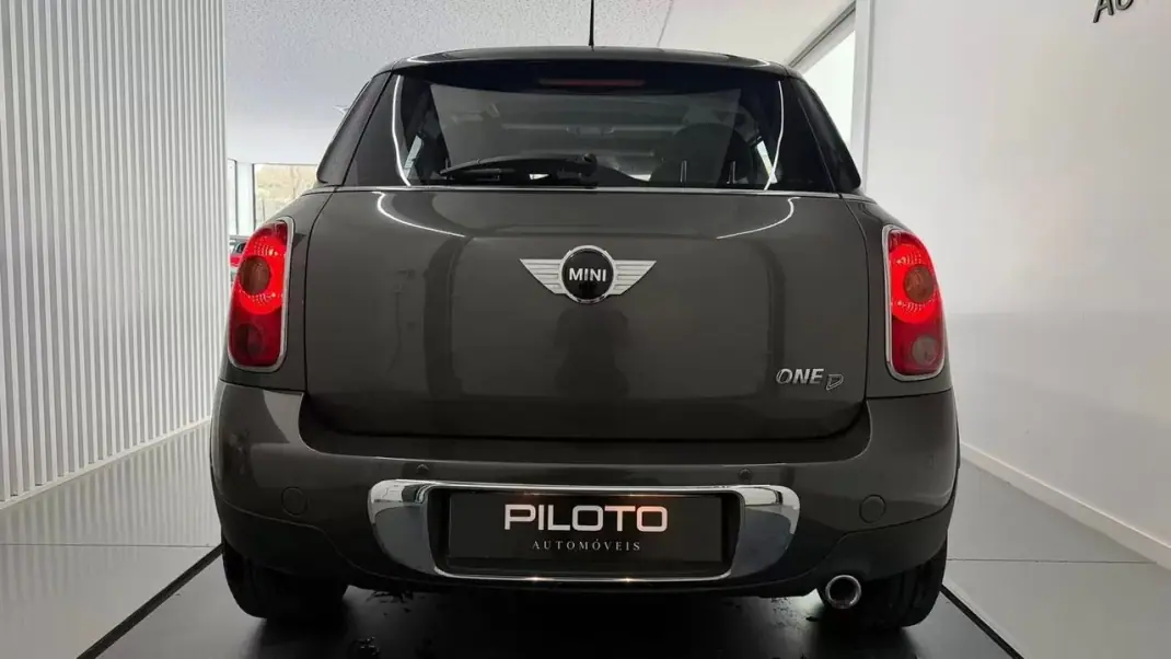 MINI Countryman 2010 - 10980 EUR, 187041 km - AUTO.MOTO.pt - 187041km - foto 9 de 28