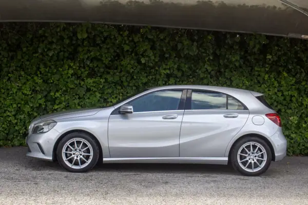 Mercedes-Benz A 180 2016 - 16500 EUR, 136000 km - AUTO.MOTO.pt - 136000km - foto 7 de 16