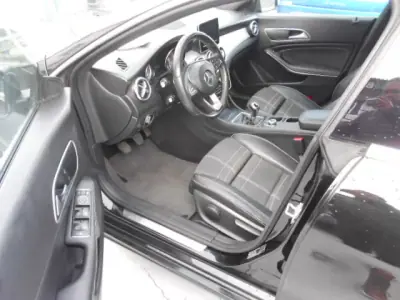 Mercedes-Benz CLA 200 2016 - 21500 EUR, 214696 km - AUTO.MOTO.pt - 214696km - foto 9 de 11