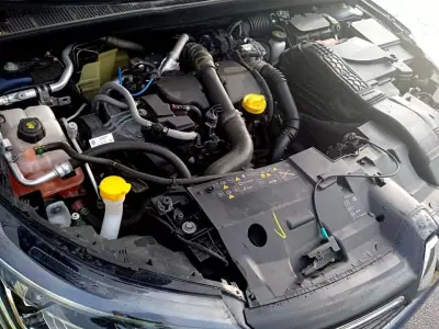 Renault Mégane Break 2017 - 14900 EUR, 165000 km - AUTO.MOTO.pt - 165000km - foto 13 de 13