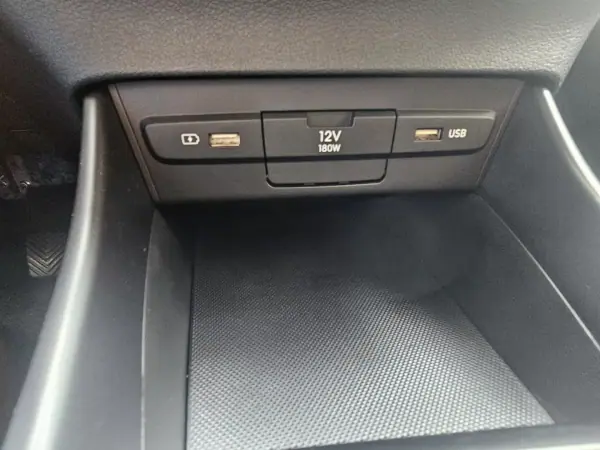 Hyundai Bayon 2022 - 17300 EUR, 19800 km - AUTO.MOTO.pt - 19800km - foto 17 de 22