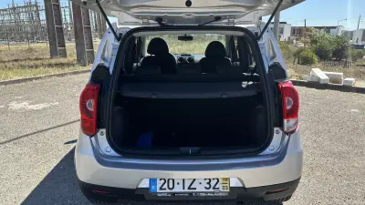 Mitsubishi Colt 2010 - 4900 EUR, 135000 km - 135000km - foto 9 de 13