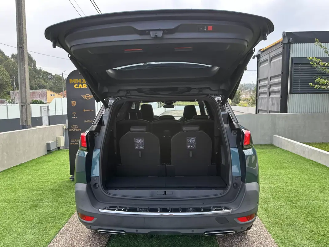 Peugeot 5008 2019 - 15900 EUR, 180000 km - 180000km - foto 25 de 70