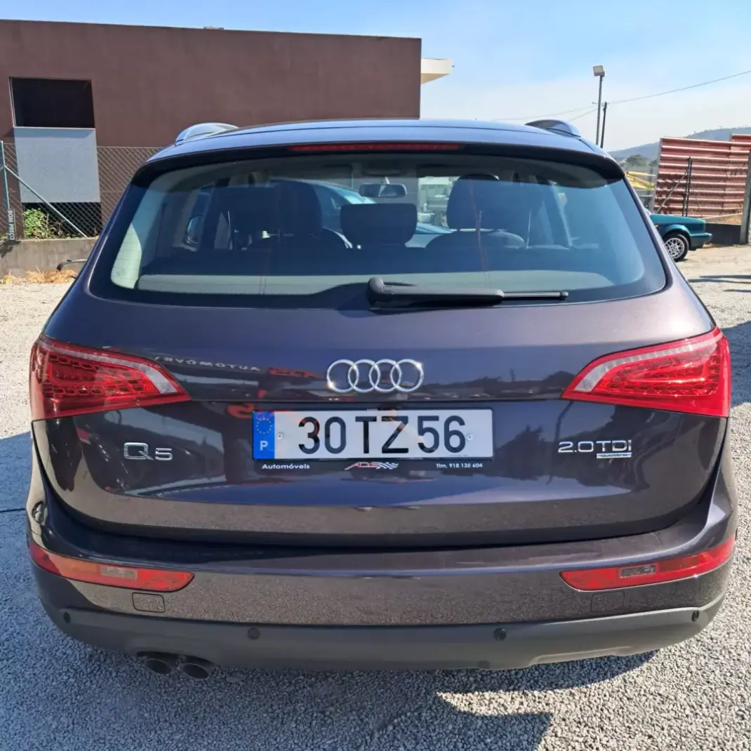 Audi Q5 2009 - 17650 EUR, 150000 km - 150000km - foto 5 de 14