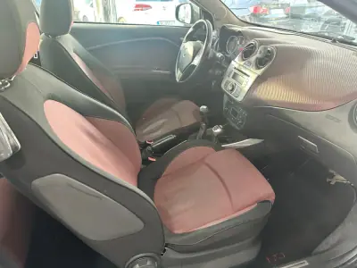 Alfa Romeo MiTo 2010 - 5990 EUR, 255200 km - 255200km - foto 16 de 19