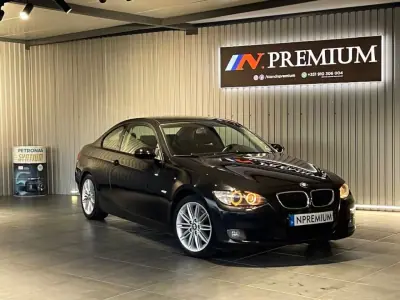 BMW 320 2007 - 13500 EUR, 221000 km - AUTO.MOTO.pt - 221000km - foto 10 de 33