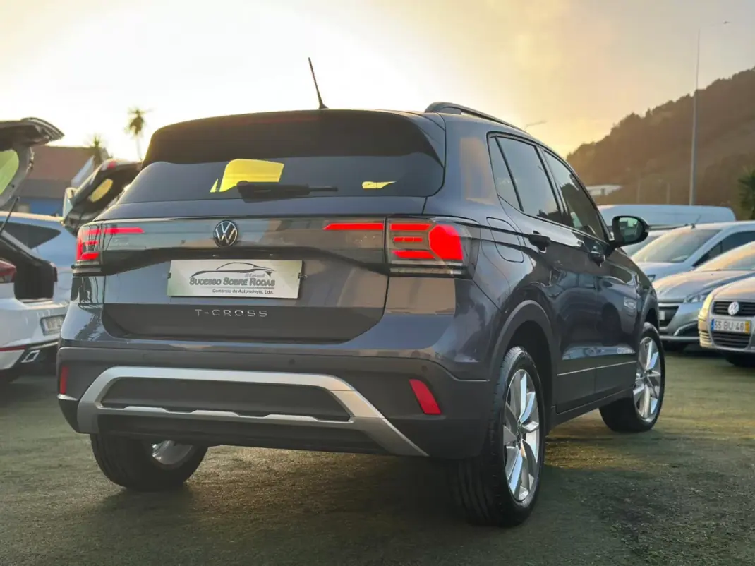 Volkswagen T-Cross 2024 - 23490 EUR, 48540 km - AUTO.MOTO.pt - 48540km - foto 8 de 17