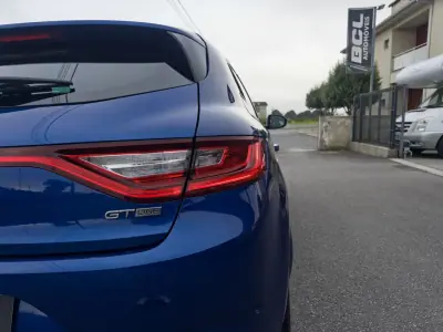 Renault Mégane 2018 - 15990 EUR, 117000 km - AUTO.MOTO.pt - 117000km - foto 11 de 48