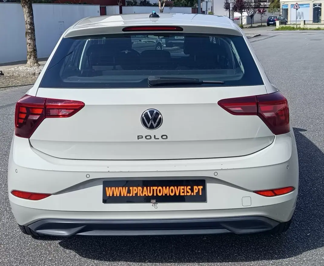 Volkswagen Polo 2023 - 14490 EUR, 125000 km - AUTO.MOTO.pt - 125000km - foto 8 de 18