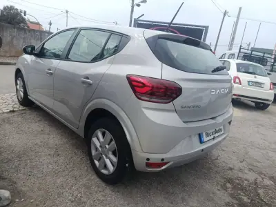 Dacia Sandero 2023 - 14900 EUR, 64868 km - 64868km - foto 7 de 31