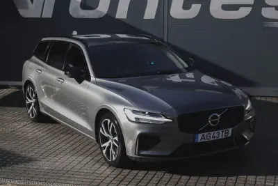 Volvo V60 2021 - 28880 EUR, 99862 km - AUTO.MOTO.pt - 99862km - foto 8 de 35