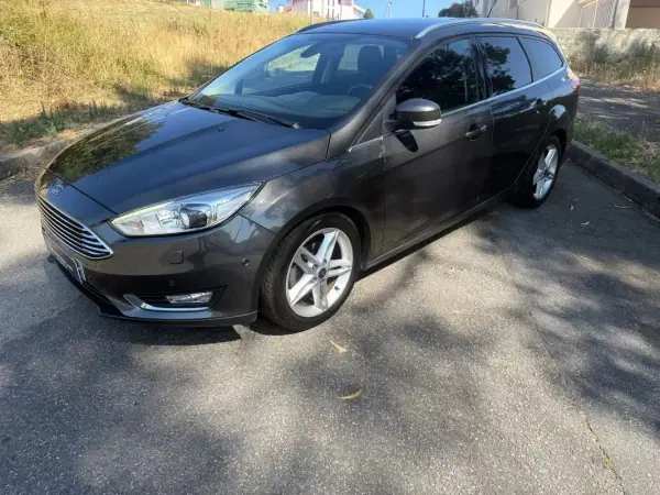 Ford Focus SW 2017 - 9900 EUR, 155000 km - AUTO.MOTO.pt - 155000km - foto 24 de 26