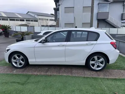 BMW 118 2013 - 13900 EUR, 160000 km - AUTO.MOTO.pt - 160000km - foto 9 de 61