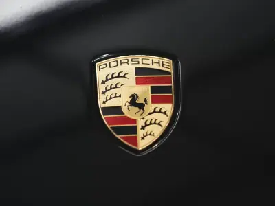 Porsche Cayenne 2018 - 59990 EUR, 119000 km - AUTO.MOTO.pt - 119000km - foto 10 de 24