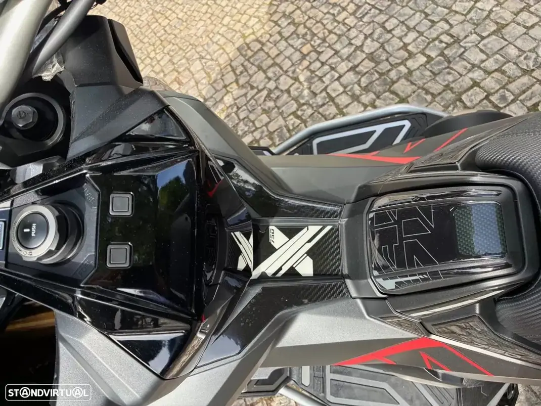 Honda NC750X 2024 - 12650 EUR, 8708 km - AUTO.MOTO.pt - 8708km - foto 10 de 20