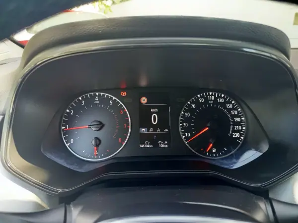 Renault Clio 2023 - 13490 EUR, 146100 km - AUTO.MOTO.pt - 146100km - foto 15 de 19