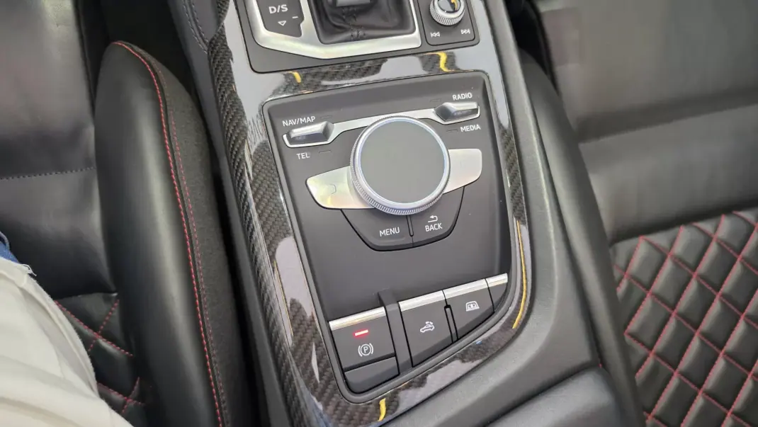 Audi R8 Spyder 2019 - 159500 EUR, 33515 km - 33515km - foto 49 de 59
