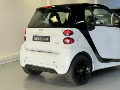 Smart ForTwo Coupé 2013 - 7990 EUR, 165000 km - AUTO.MOTO.pt - 165000km - foto 19 de 47