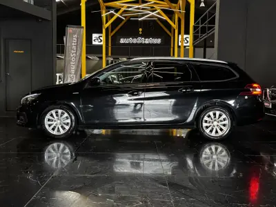 Peugeot 308 SW 2021 - 13990 EUR, 123500 km - AUTO.MOTO.pt - 123500km - foto 7 de 33