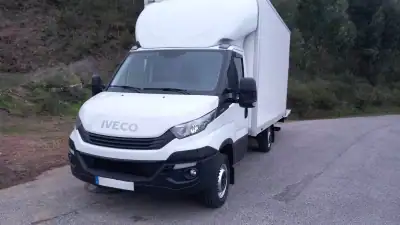 Iveco Daily 35 S14 2.3 D PLATAFORMA 2017 - 22500 EUR, 212340 km - AUTO.MOTO.pt - 212340km - foto 2 de 17