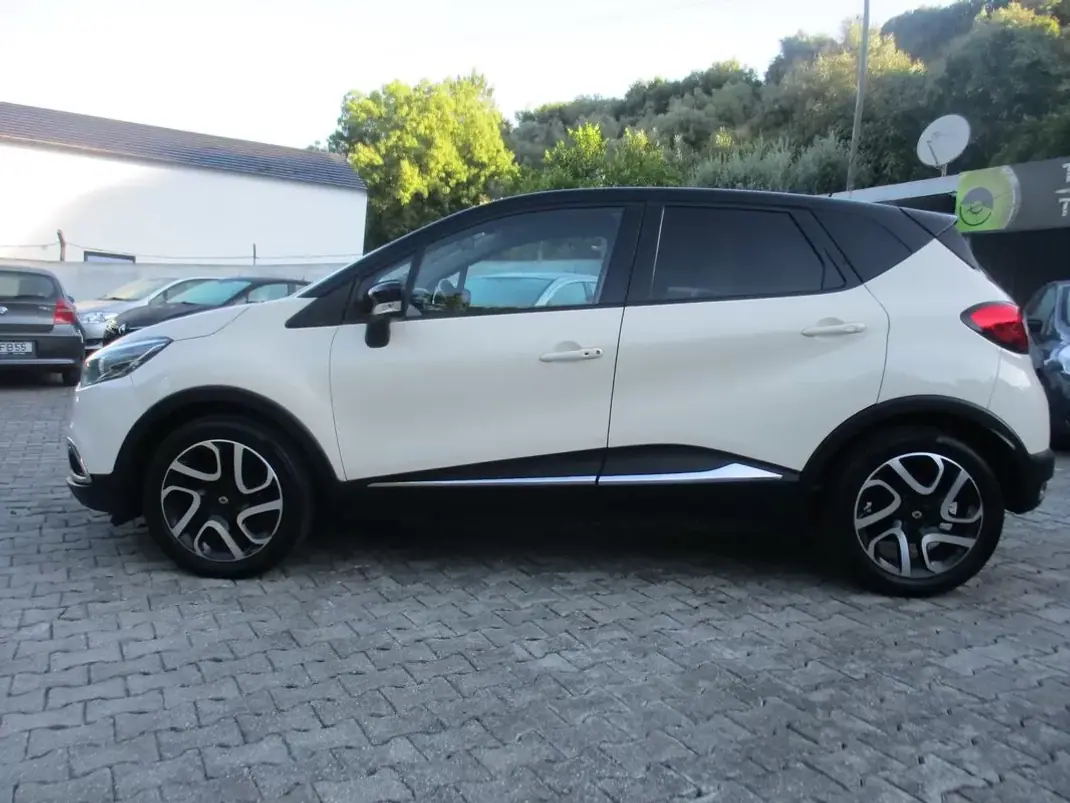 Renault Captur 2015 - 9990 EUR, 130000 km - 130000km - foto 7 de 22