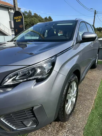 Peugeot 5008 2017 - 14900 EUR, 200000 km - AUTO.MOTO.pt - 200000km - foto 7 de 63