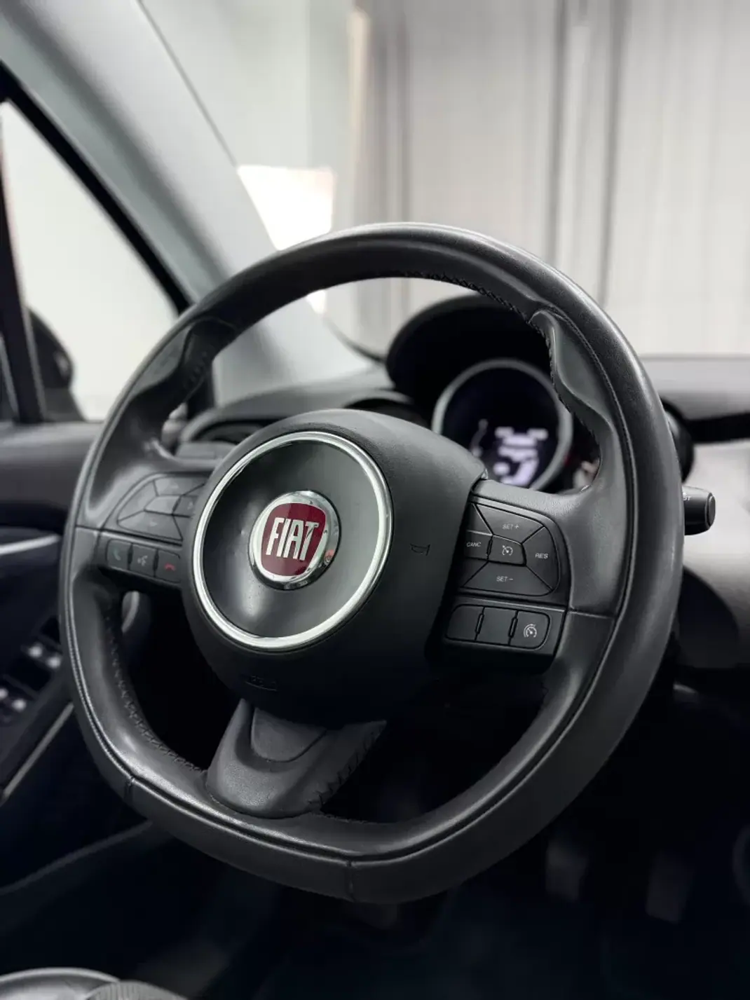 Fiat 500X 2017 - 9500 EUR, 154000 km - 154000km - foto 16 de 21