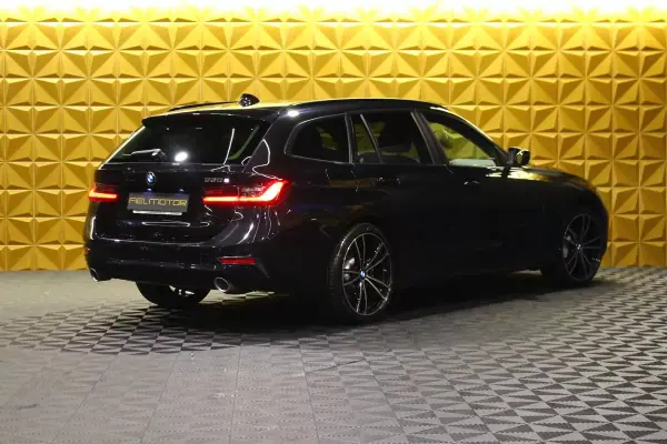 BMW 320 2022 - 27800 EUR, 89000 km - AUTO.MOTO.pt - 89000km - foto 8 de 28