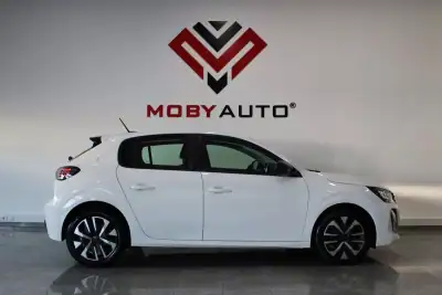 Peugeot 208 2024 - 17750 EUR, 25295 km - AUTO.MOTO.pt - 25295km - foto 8 de 25