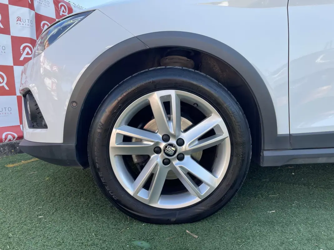 SEAT Arona 2020 - 16490 EUR, 122780 km - AUTO.MOTO.pt - 122780km - foto 7 de 24
