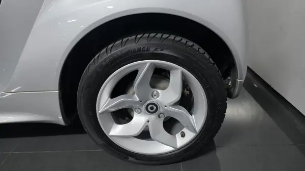 Smart ForTwo Coupé 2014 - 8990 EUR, 130000 km - AUTO.MOTO.pt - 130000km - foto 27 de 42