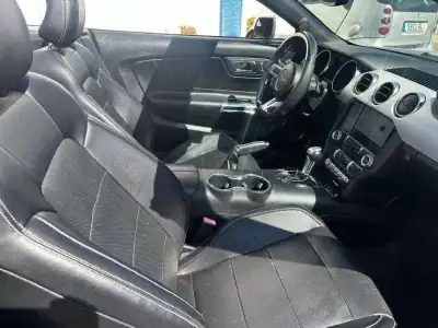 Ford Mustang 2016 - 42490 EUR, 94773 km - AUTO.MOTO.pt - 94773km - foto 15 de 20