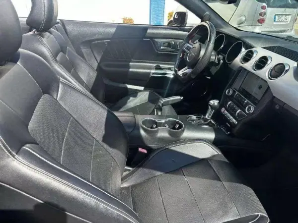Ford Mustang 2016 - 42490 EUR, 94773 km - AUTO.MOTO.pt - 94773km - foto 15 de 20