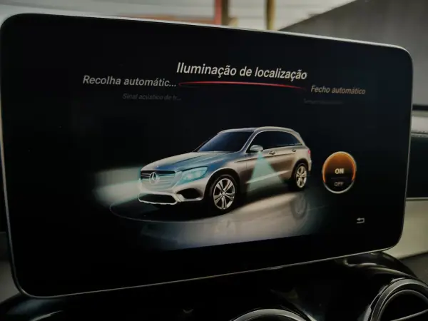 Mercedes-Benz GLC 250 2019 - 31950 EUR, 169900 km - AUTO.MOTO.pt - 169900km - foto 14 de 36