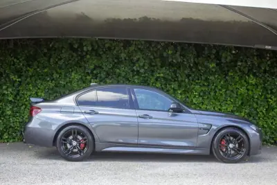 BMW 320 2016 - 19900 EUR, 201000 km - AUTO.MOTO.pt - 201000km - foto 6 de 22