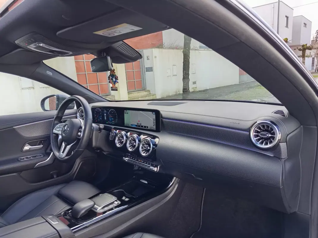 Mercedes-Benz CLA 250 2022 - 28990 EUR, 46200 km - AUTO.MOTO.pt - 46200km - foto 17 de 27