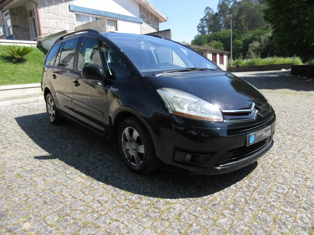 Citroën C4 Grand Picasso 2010 - 3490 EUR, 330000 km - AUTO.MOTO.pt - 330000km - foto 12 de 40