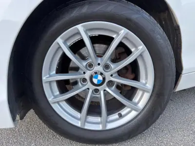 BMW 114 2015 - 11900 EUR, 185938 km - AUTO.MOTO.pt - 185938km - foto 23 de 26