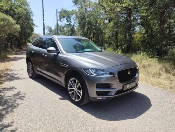 Jaguar F-Pace 2018 - 20900 EUR, 226300 km - AUTO.MOTO.pt - 226300km - foto 6 de 24
