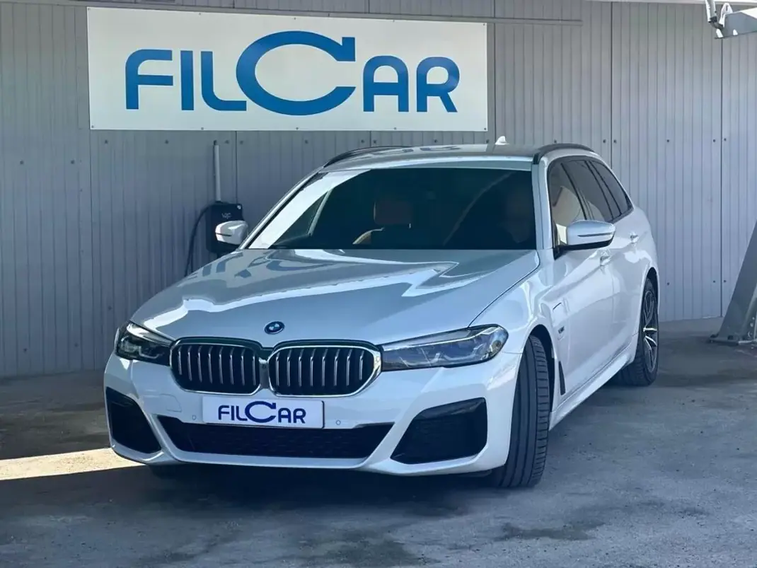 BMW 530e 2021 - 33900 EUR, 101252 km - AUTO.MOTO.pt - 101252km - foto 2 de 28