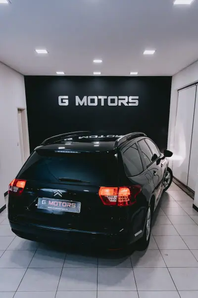 Citroën C5 Tourer 2008 - 6500 EUR, 265000 km - AUTO.MOTO.pt - 265000km - foto 20 de 46
