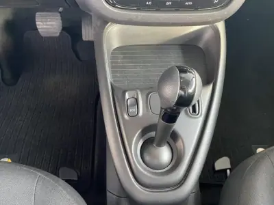 Smart Fortwo Cabrio 2021 - 11500 EUR, 25425 km - AUTO.MOTO.pt - 25425km - foto 9 de 11