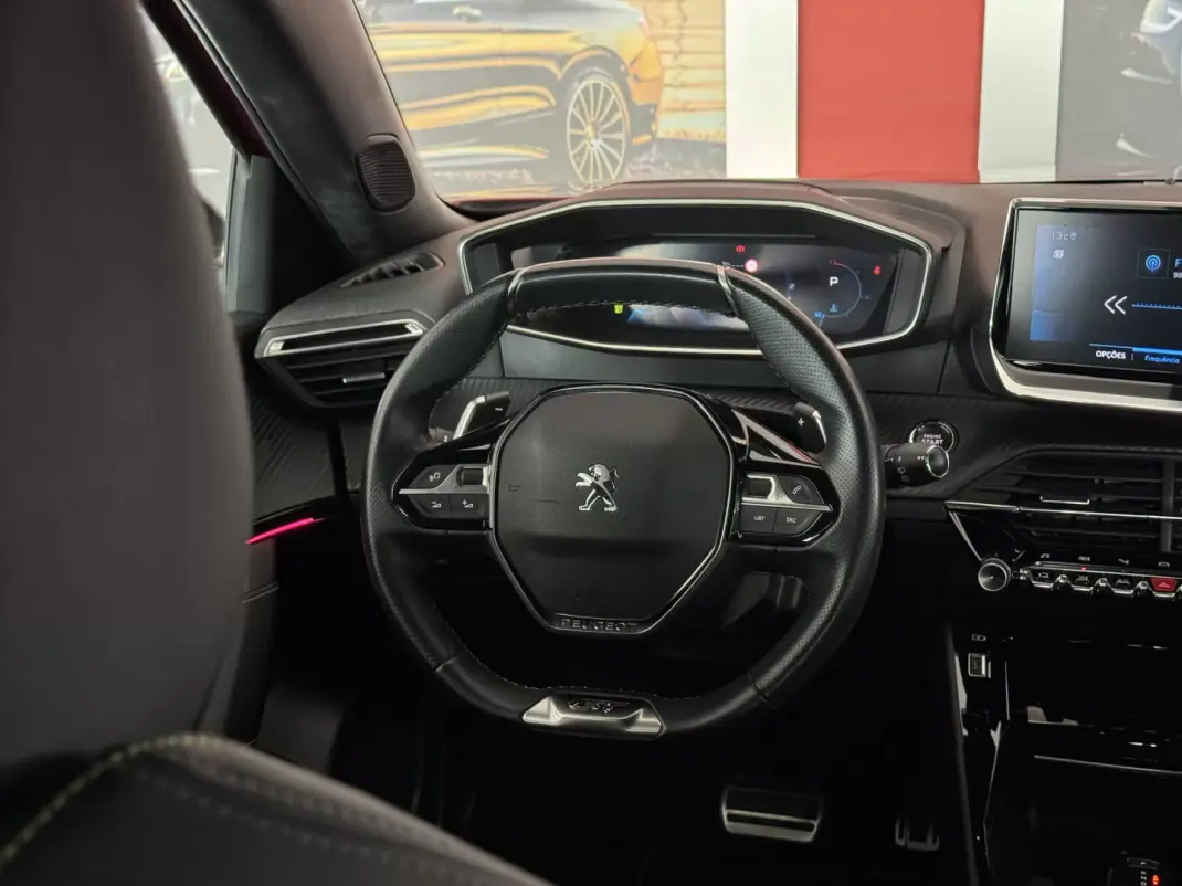 Peugeot 2008 2020 - 22500 EUR, 61790 km - AUTO.MOTO.pt - 61790km - foto 20 de 21