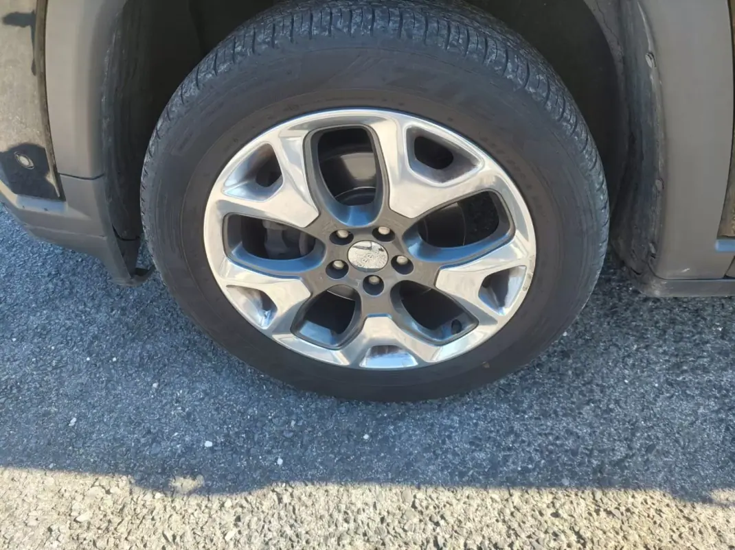 Jeep Compass 2019 - 16500 EUR, 145500 km - 145500km - foto 5 de 10
