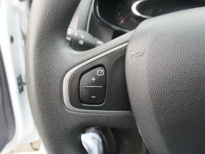 Renault Clio 2017 - 11990 EUR, 81000 km - 81000km - foto 16 de 24