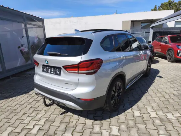 BMW X1 2020 - 27900 EUR, 94000 km - AUTO.MOTO.pt - 94000km - foto 6 de 21