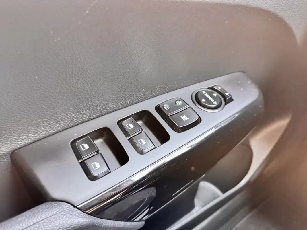 Kia Picanto 2025 - 15490 EUR, 17645 km - 17645km - foto 16 de 24