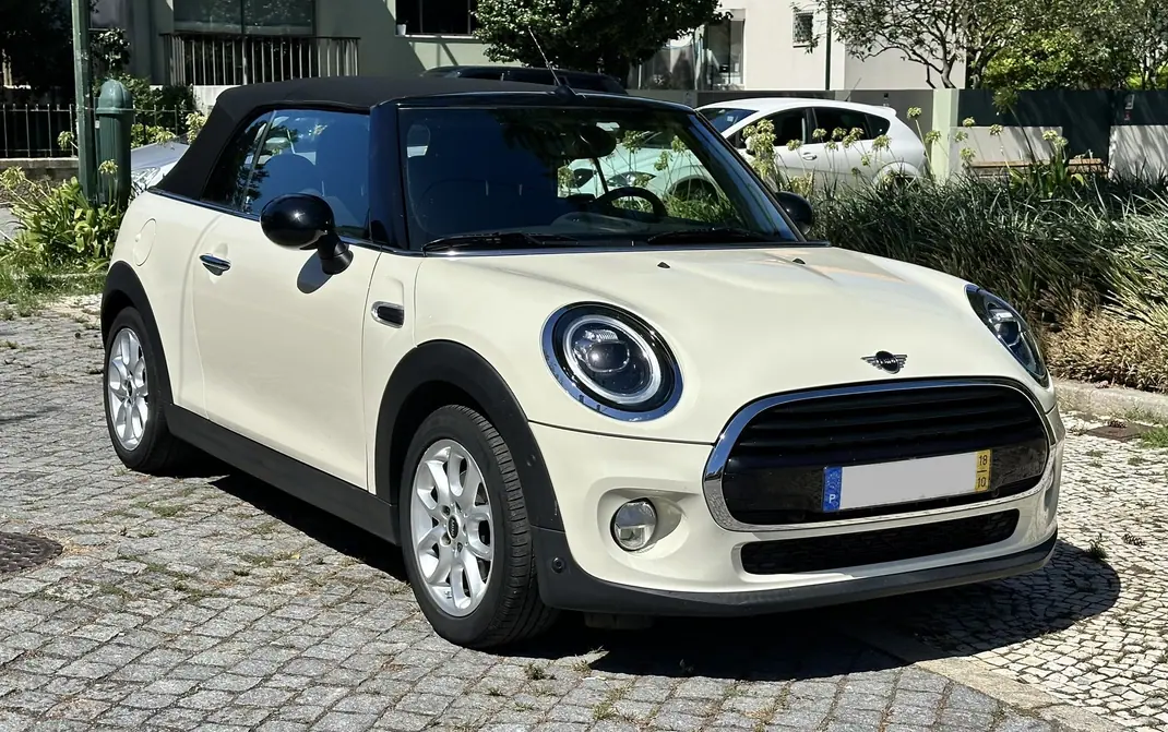 MINI Cooper 2018 - 18500 EUR, 48000 km - AUTO.MOTO.pt - 48000km - foto 4 de 28