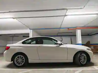 BMW 2 Series 2017 — foto 3 de 9